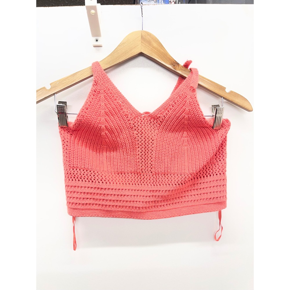 Aerie Women Coral Pink Crochet Knit Halter Crop Top Size Medium Boho Summer